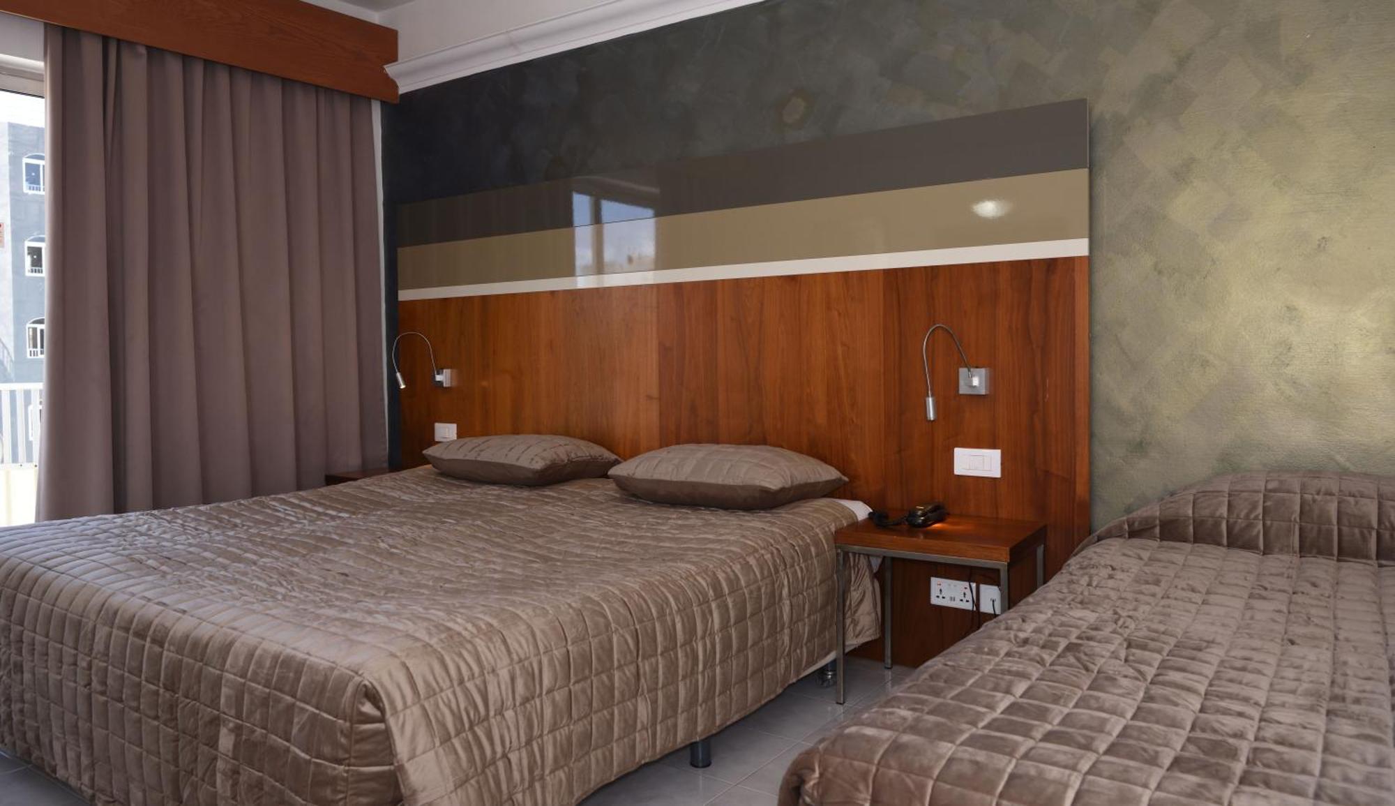 Hotel Topaz