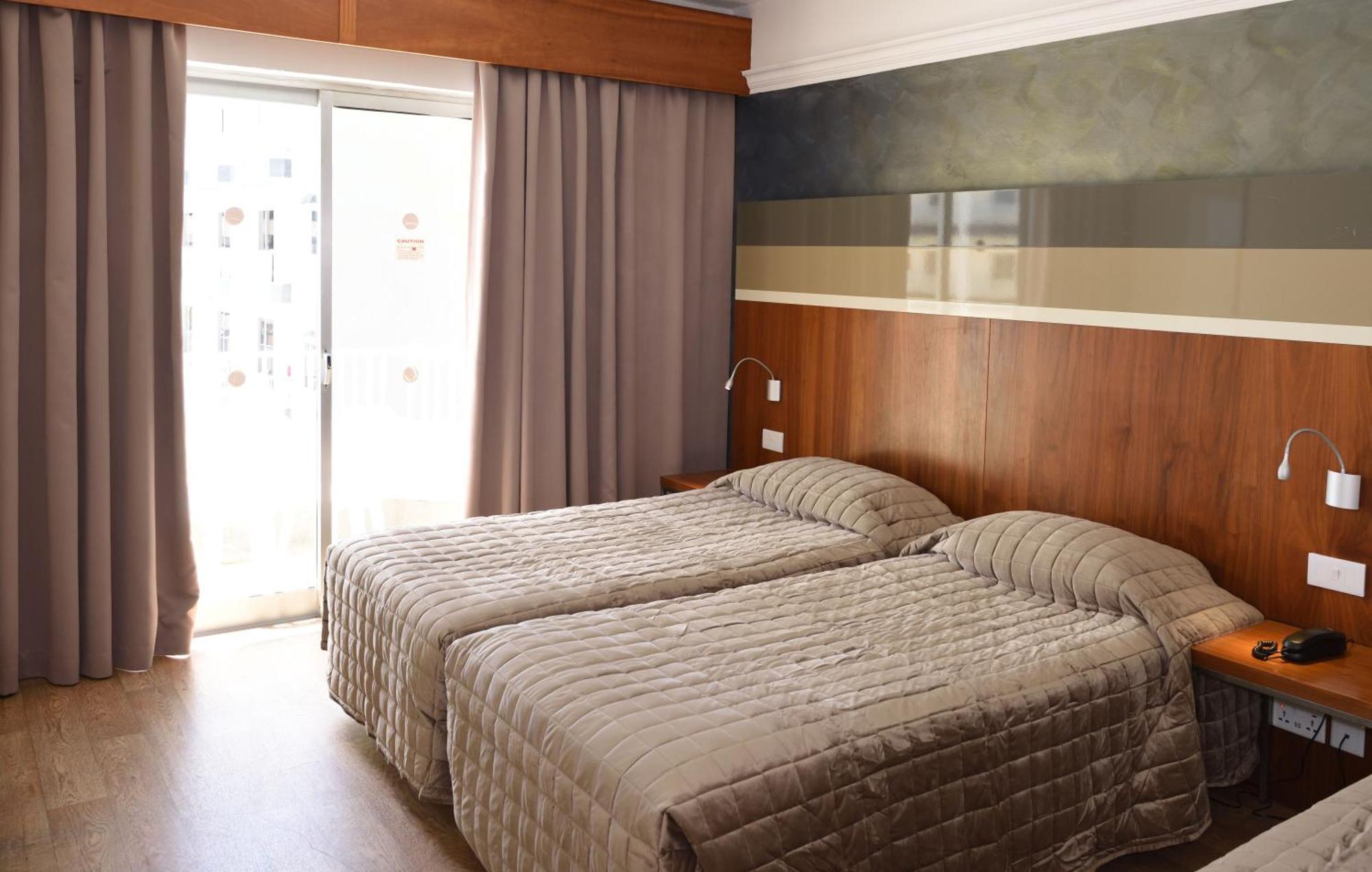 Hotel Topaz 3*